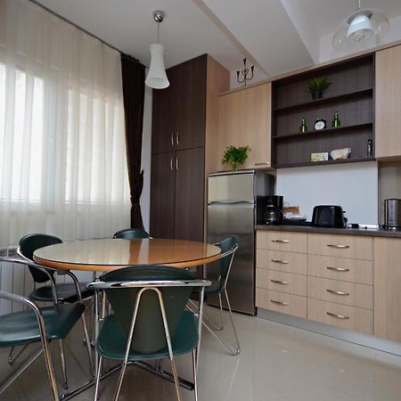 Aries Apartments Bitola Buitenkant foto