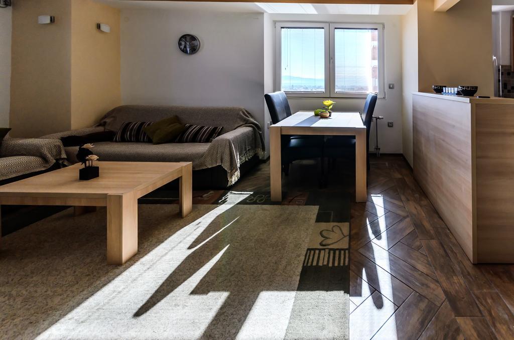 Aries Apartments Bitola Buitenkant foto